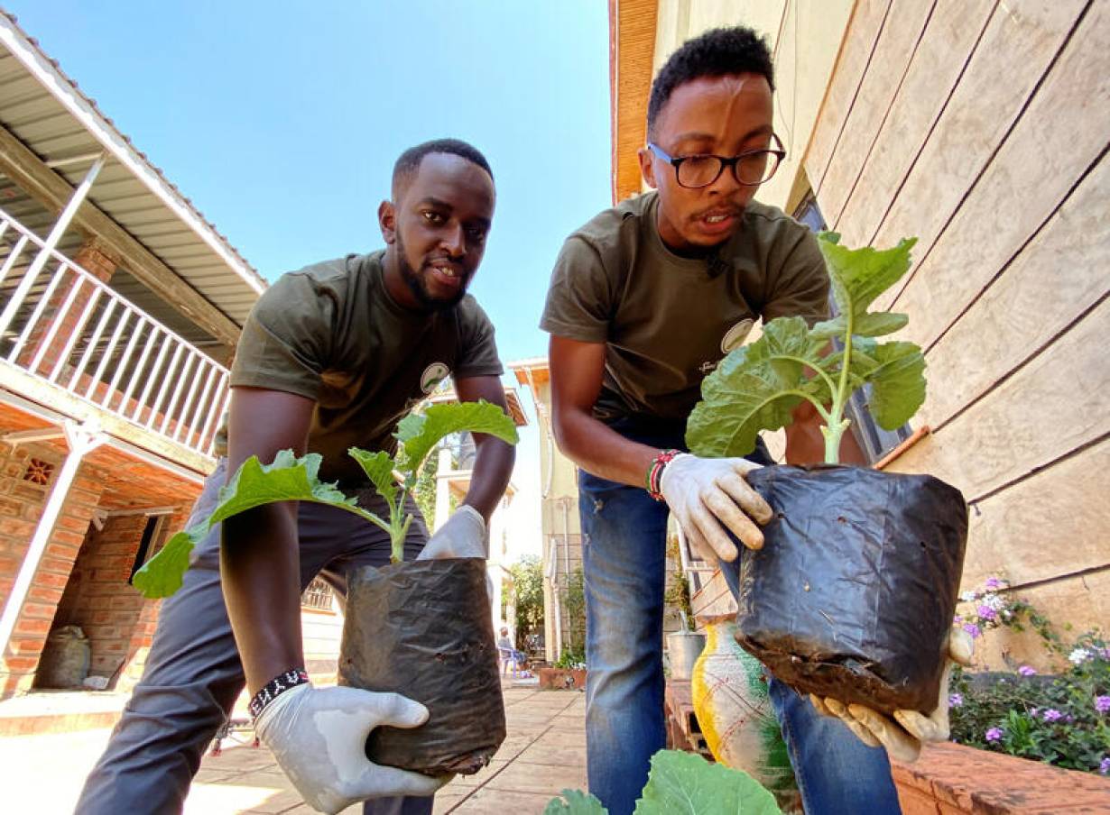 Kenyan recycling firm mixes kitchen waste to boost urban farming