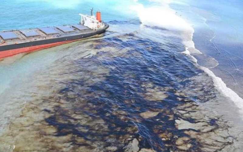 Mauritius must brace for ‘worst case scenario’ after oil spill, says PM