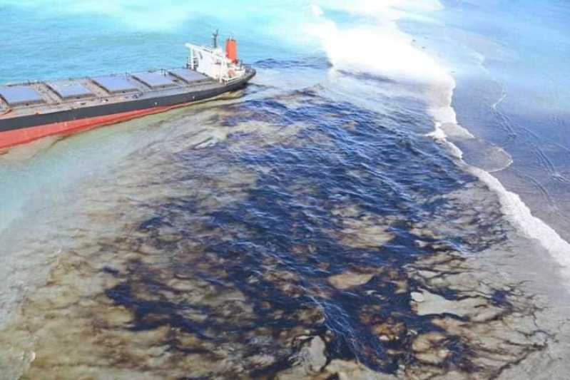 Japanese ship involved in Mauritius oil spill breaks apart