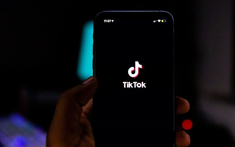 U.S. lawmakers include ban on TikTok on government devices in spending proposal