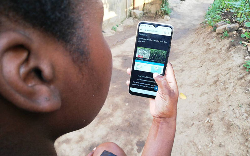 Land hunters: App matches Zimbabwe’s farmers with vacant plots