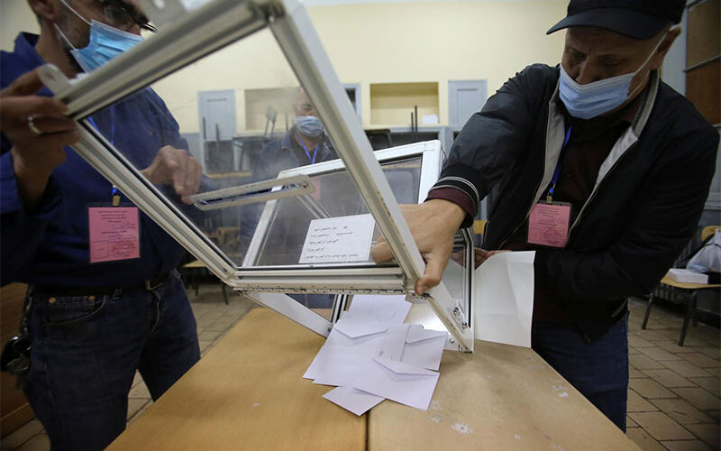 Algerian voters shun referendum aimed at ending political crisis