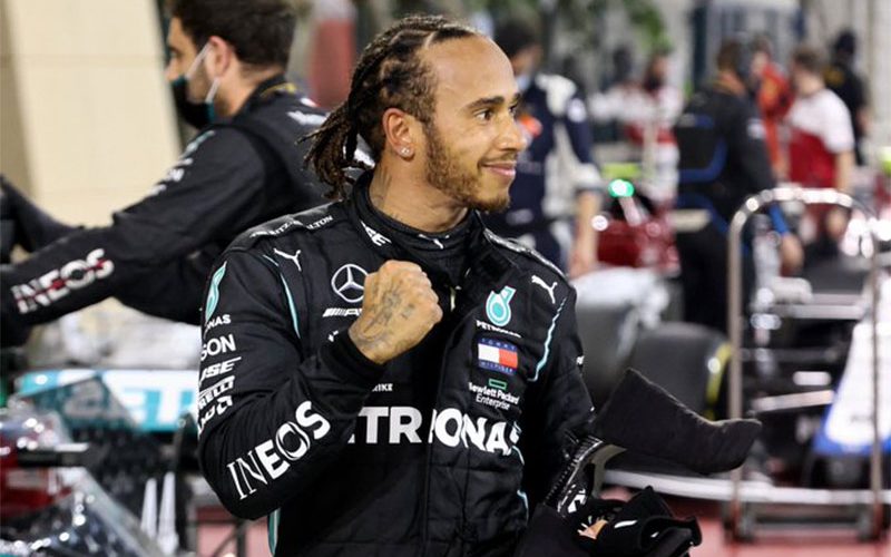 Hamilton and Mercedes continue love affair