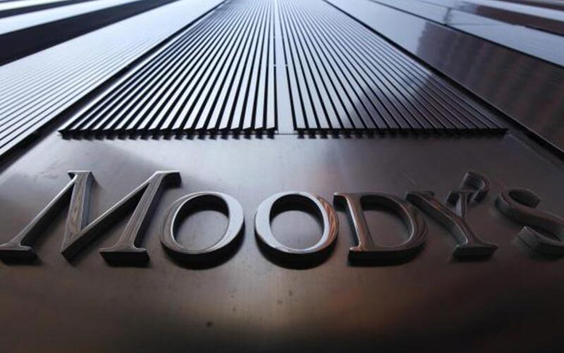 Nigeria’s bonds tumble after Moody’s rating downgrade