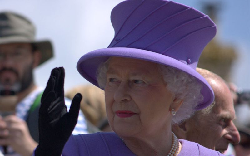 Many just want a hug for Christmas this year, Queen Elizabeth says