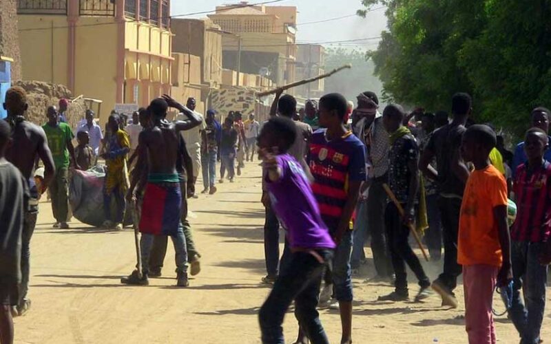 Malian police disperse protest against French military presence