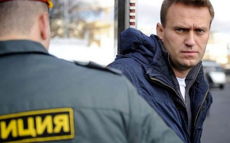 Kremlin critic Navalny loses appeal against jail term