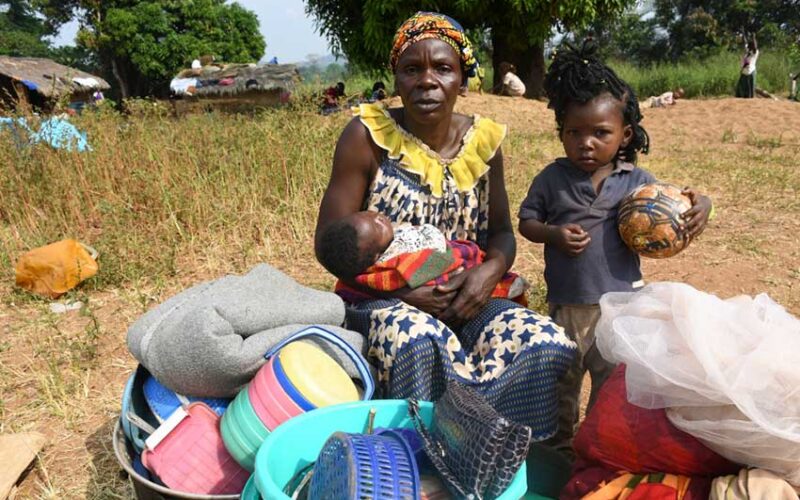 Thousands of Central Africans seek refuge in Cameroon