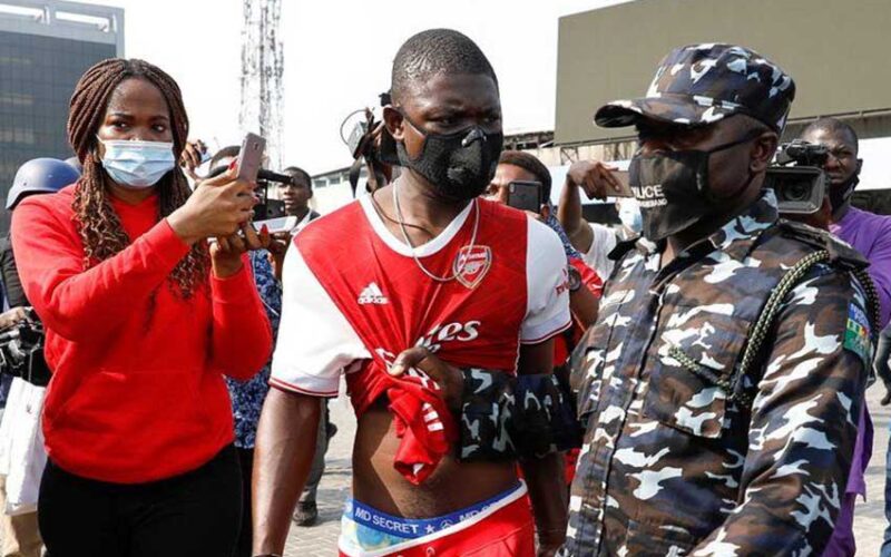 Nigerian police beat, arrest protesters