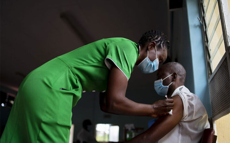 Slow start to Zimbabwe’s vaccination campaign