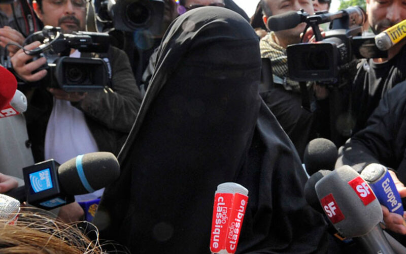 Swiss agree to outlaw facial coverings in “burqa ban” vote