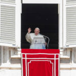 Pope-Francis-leads-the-Regina-Coeli-prayer