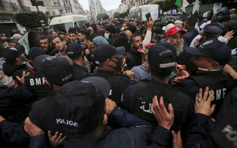 Algerian police quash protest