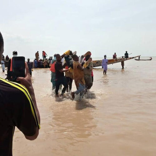 Seven Bodies Recovered A Dozen Missing After Boat Capsizes In Nigeria The African Mirror 8124