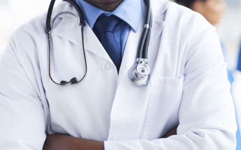 Nigerian doctors begin strike over salary, allowances