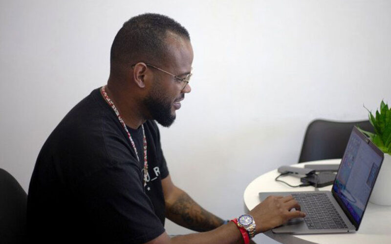 Getting behind an internet “revolution” in Angola