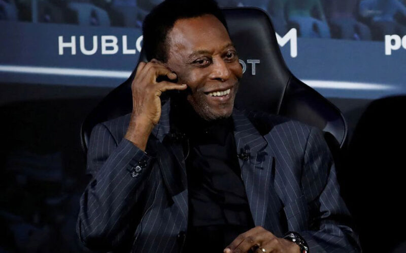 Brazil’s Pele conscious, recovering satisfactorily after operation
