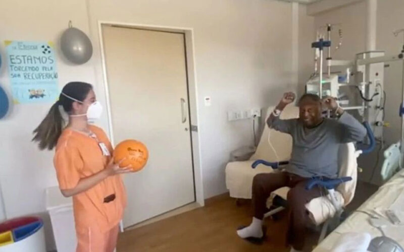 Legendary Pele to leave hospital after colon op