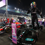 Hamilton wins dramatic race, sets showdown for final race