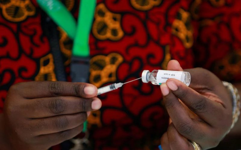 Nigeria plans booster shots after first cases of Omicron variant