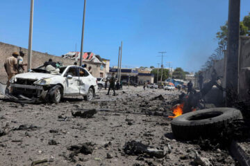 Suicide bombing in Somalia kills one soldier and injures six