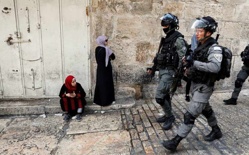 Israeli police arrest nine as Palestinians seethe over Jerusalem shrine