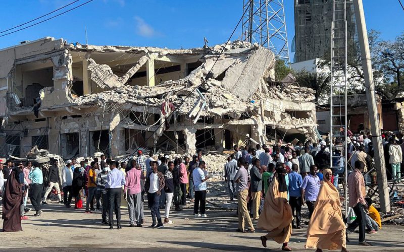 Somalia car bombings death toll rises to 120