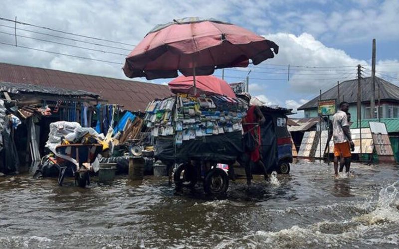 Nigeria’s flooding spreads to the Delta, upending lives and livelihoods