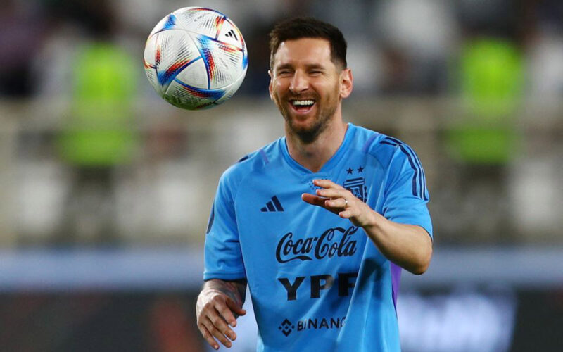 Messi picks Brazil, France and England as WC favourites