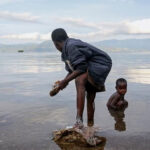 Bahavu-children_Lake-Kivu