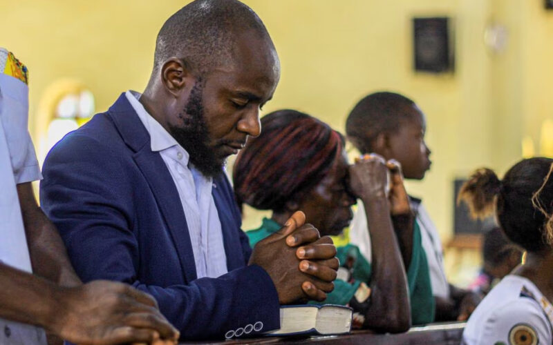 Congo revivalist churches draw in Catholics