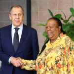 Naledi-Pandor-shakes-hands-with-Sergei-Lavrov
