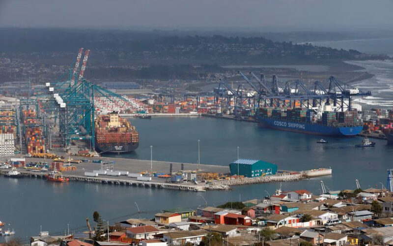 Robbers pull off multimillion-dollar copper heist in Chilean port