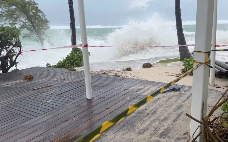As cyclone nears, Mauritius and Madagascar brace for floods, storm surge