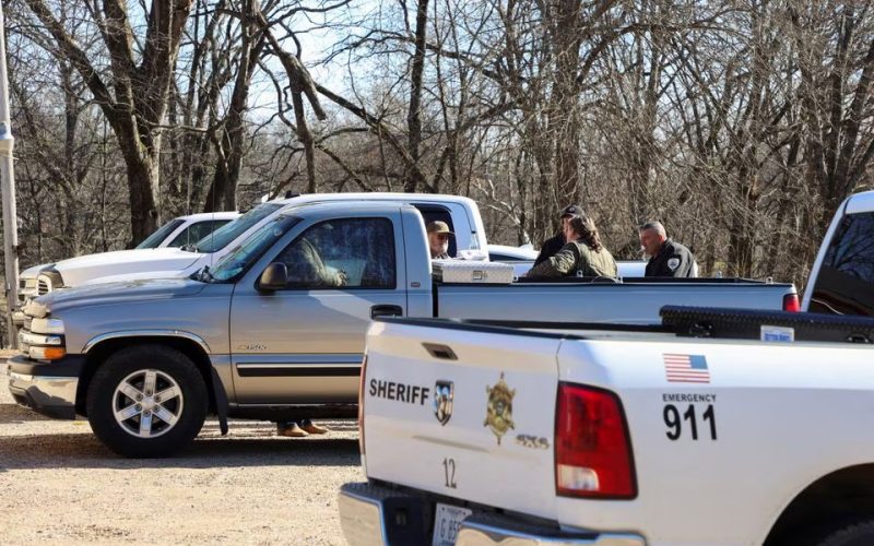 Six dead as gunman goes on rampage in small Mississippi town