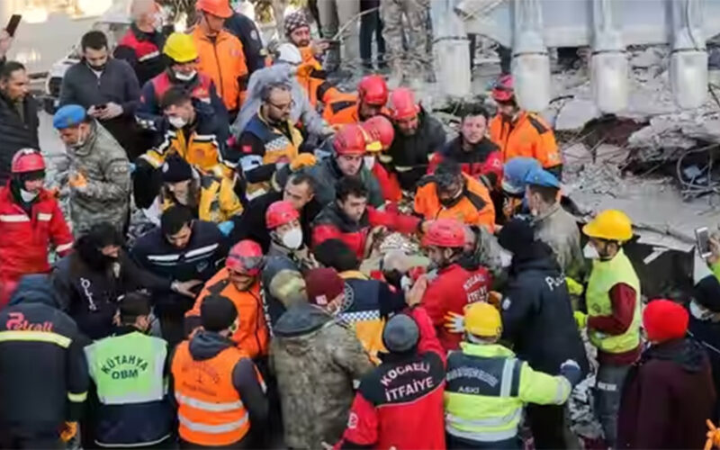 Young girl rescued from rubble in Turkey 178 hours after quake