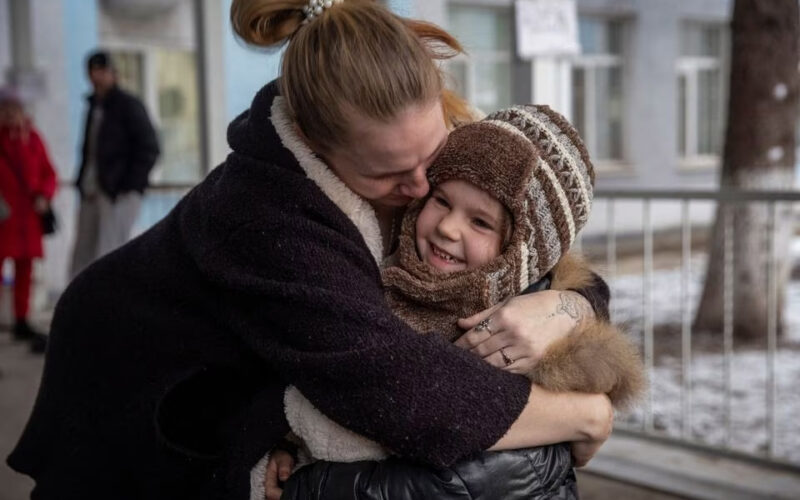 Ukrainian police rescue six-year-old girl from besieged Bakhmut