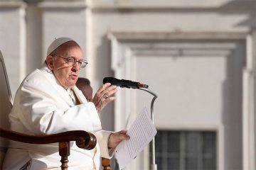 Pope Francis ‘gradually improving’ in hospital after infection