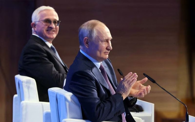 Putin tells Russia’s billionaires to put patriotism before profit