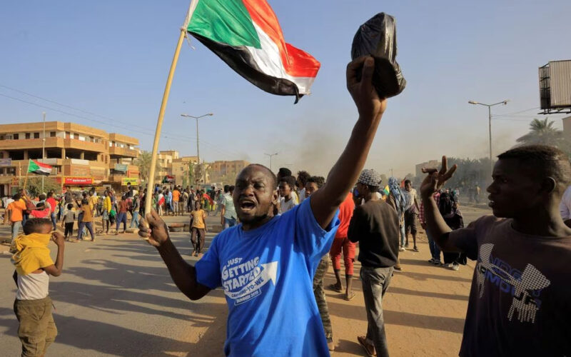 Sudan fatwa call worries UN as Bashir loyalists up activity