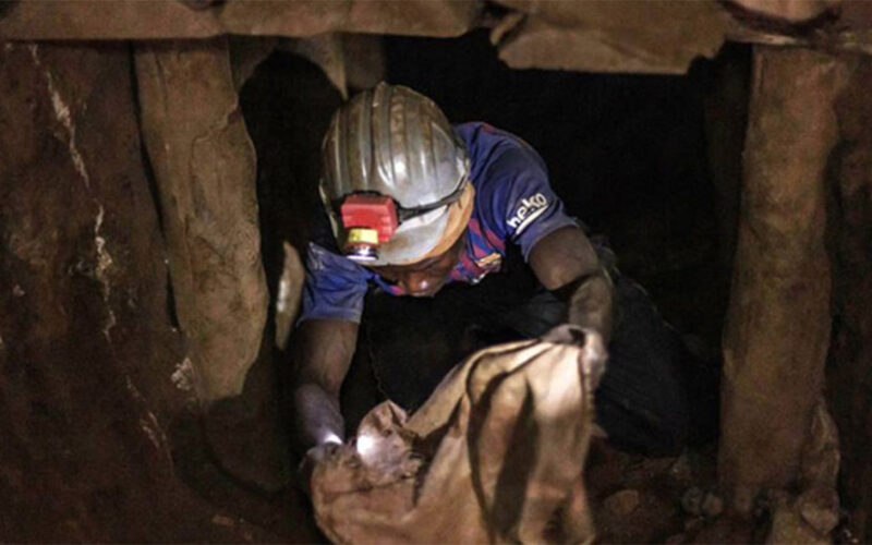 Methane gas explosion killed 31 in disused S.African mine