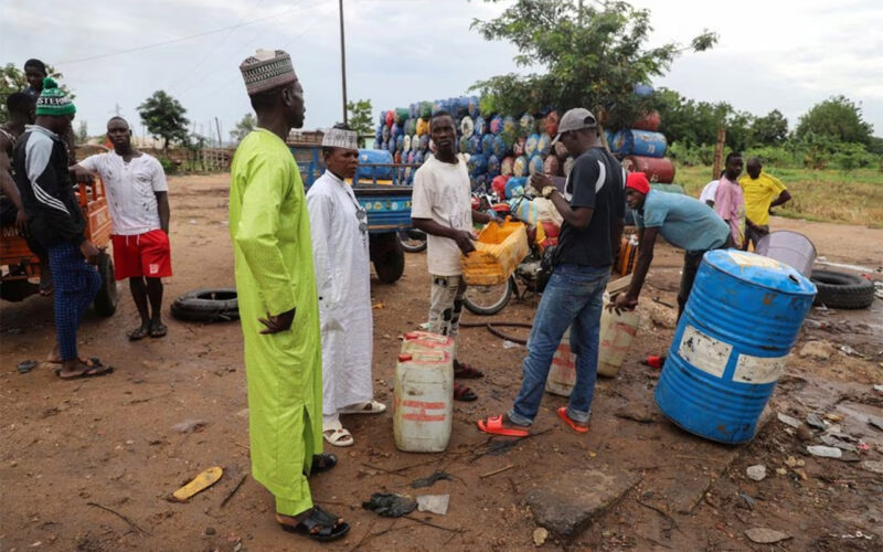 As Nigeria scraps fuel subsidy, a vibrant black market collapses