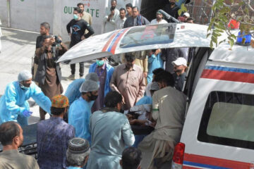 Suicide bombings at two mosques in Pakistan kill at least 57