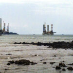 Oil-rigs_Africa-coast_big_2