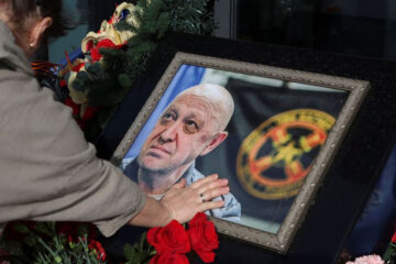 Mourners hail dead Russian mercenary Prigozhin as hero of the people