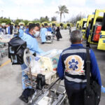Egyptian-ambulance-crews_premature-Palestinian-babies