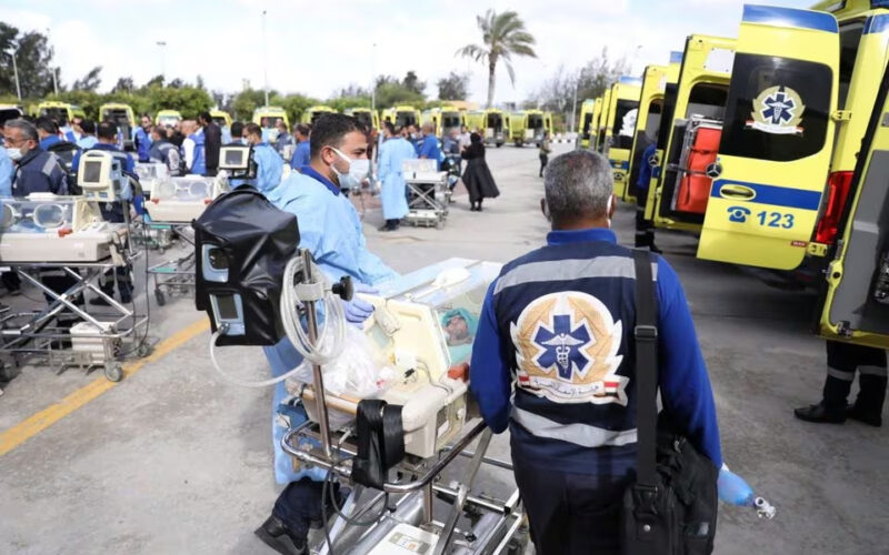 Premature Gaza babies evacuated to Egypt as Israeli tanks encircle second hospital