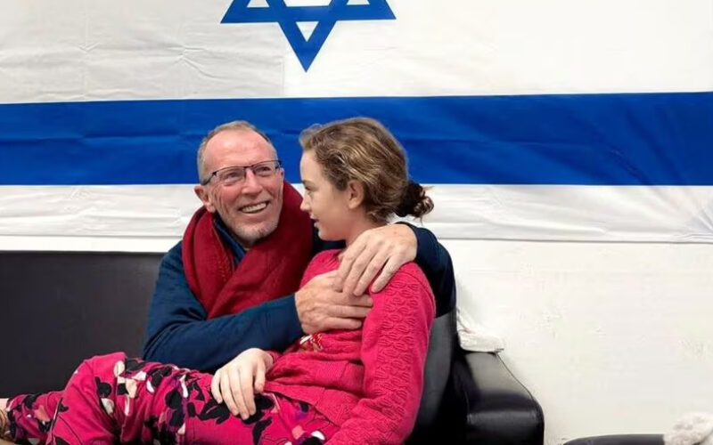 ‘Can’t find words’, Israeli families welcome second group of hostages