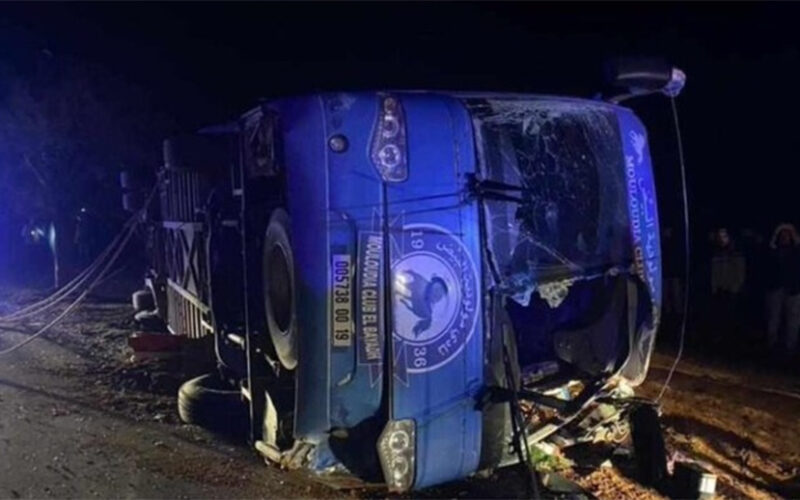 Bus crash kills goalkeeper and assistant coach of Algeria’s El Bayadh