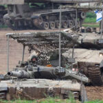 Israeli-army-tanks-manoeuvre